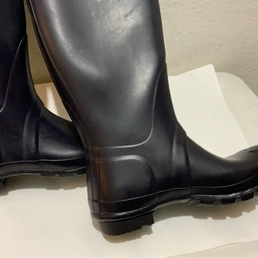 Hunter Original Tall Wellington Purple Rain Boots Size 9 women / 8 Men